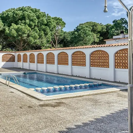 Montgo Parc Con Piscina L' Escala